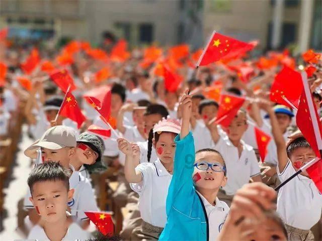 郭富城舒淇卷入诈骗风波,主演电影涉案金额高达百万,网友很愤怒